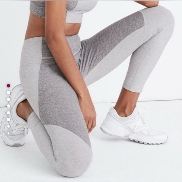 Outdoor Voices Leggings Dove and Ash Color Block 23” Inseam - Picture 3 of 7